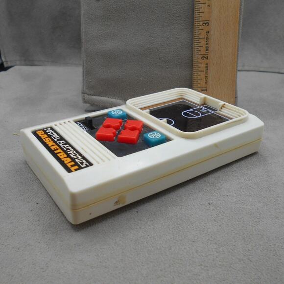 1978 Electronic Basketball Handheld Game Mattel Vintage Works READ - Picture 6 of 8